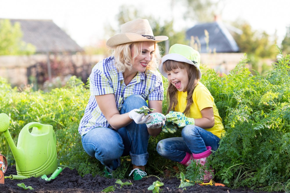 Jardiner avec les enfants : les indispensables